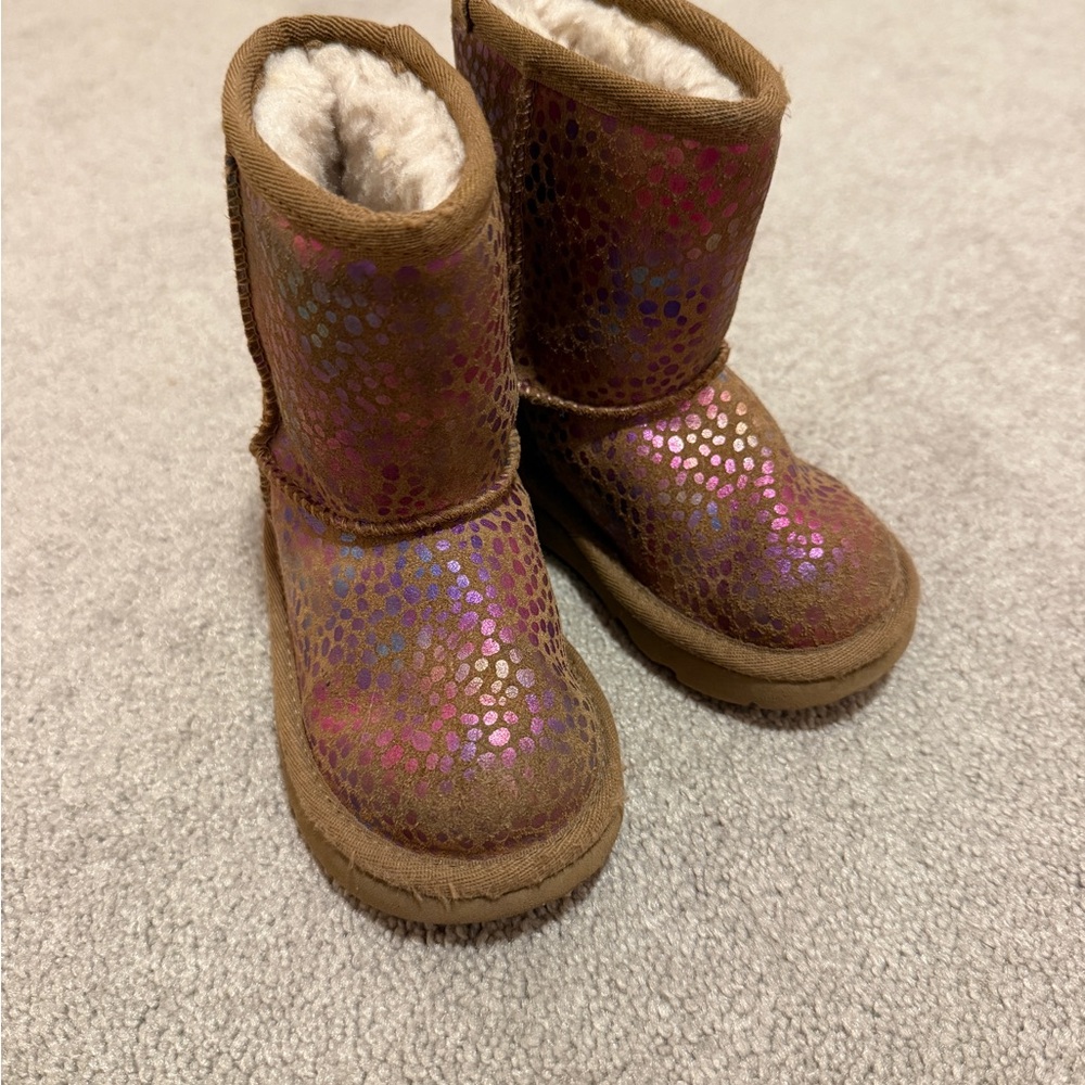 Size 7 toddler rainbow metallic uggs